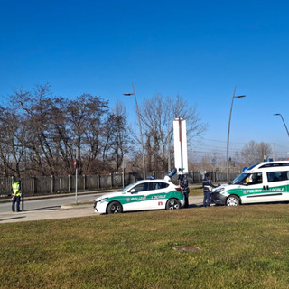 Alba, controlli della Polizia Locale: due patenti ritirate, altrettanti mezzi sospesi dalla circolazione per mancata revisione Alba, controlli della Polizia Locale: due patenti ritirate, altrettanti mezzi sospesi dalla circolazione per mancata revisione