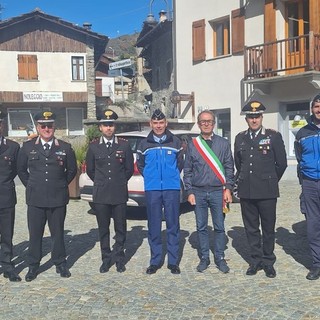 Pontechianale, vertice tra Carabinieri e Gendarmeria francese per il bilancio dei controlli sul Colle dell'Agnello Pontechianale, vertice tra Carabinieri e Gendarmeria francese per il bilancio dei controlli sul Colle dell'Agnello