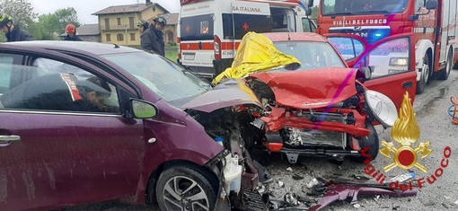 Tragico frontale a Villanova Mondovì: deceduta una donna, ferito un bambino