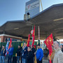 Un presidio di lavoratori all'ex Ilva, nei giorni scorsi Un presidio di lavoratori all'ex Ilva, nei giorni scorsi