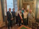 La maggioranza del sindaco Terreno all'insediamento, nel giugno 2024. terzo da sinistra il vicesindaco Ballauri La maggioranza del sindaco Terreno all'insediamento, nel giugno 2024. terzo da sinistra il vicesindaco Ballauri