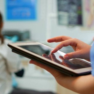 Il Rotary porta la medicina digitale a Lequio Berria: screening gratuiti per adulti e bambini Il Rotary porta la medicina digitale a Lequio Berria: screening gratuiti per adulti e bambini