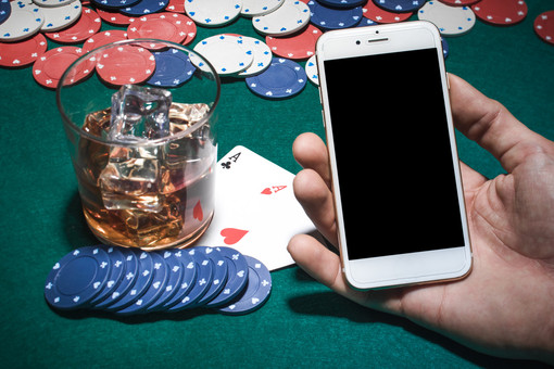 Il prezzo del divertimento, nel Cuneese si è speso più di 1 miliardo di euro per il gioco: poker on line, burraco e puzzle il settore dove si tenta di più la fortuna Il prezzo del divertimento, nel Cuneese si è speso più di 1 miliardo di euro per il gioco: poker on line, burraco e puzzle il settore dove si tenta di più la fortuna