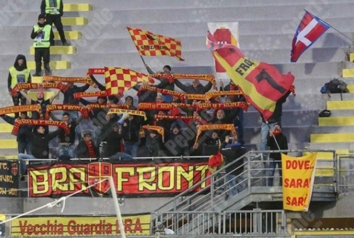 Tifoseria Bra Font al Giuseppe Sivori di Sestri Levante (Credit foto Sport People)