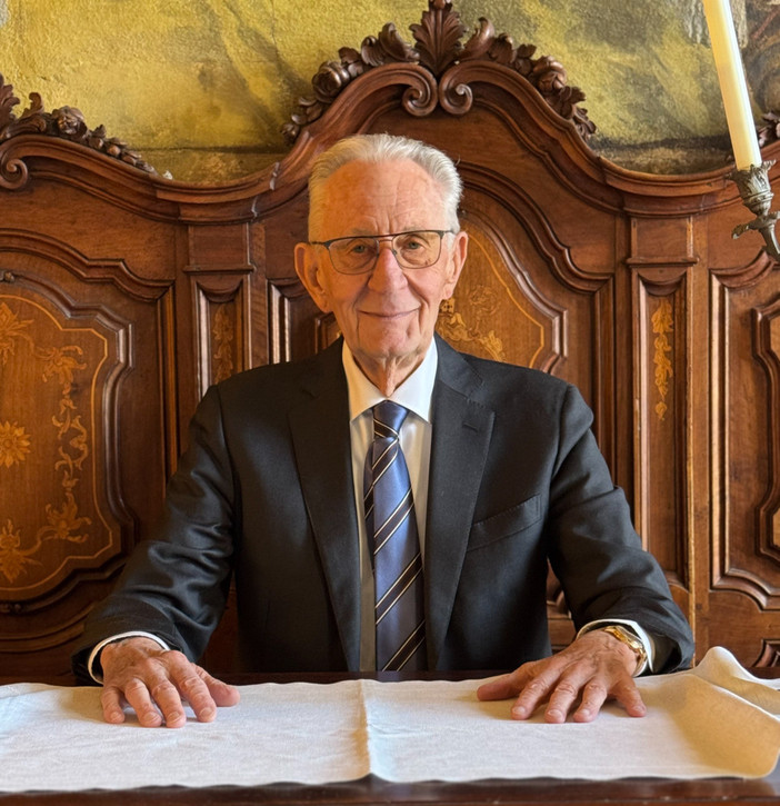 Ghisolfi torna in libreria: a fine gennaio esce "I primi passi verso l'economia" Ghisolfi torna in libreria: a fine gennaio esce "I primi passi verso l'economia"