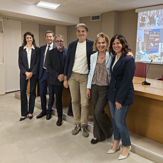Nella foto di gruppo, da sinistra: Daniela Ferrero, sales & project manager di Langhe Experience, il direttore Aca Fabrizio Pace, il past president del Consorzio Turistico Langhe Monferrato Roero Ferruccio Ribezzo accanto al nuovo presidente Bruno Viberti, la presidente del Consorzio Piccole Strutture Ricettive Raffaella Pittatore e Chiara Bergadano, marketing manager di Langhe Experience. Nella foto di gruppo, da sinistra: Daniela Ferrero, sales & project manager di Langhe Experience, il direttore Aca Fabrizio Pace, il past president del Consorzio Turistico Langhe Monferrato Roero Ferruccio Ribezzo accanto al nuovo presidente Bruno Viberti, la presidente del Consorzio Piccole Strutture Ricettive Raffaella Pittatore e Chiara Bergadano, marketing manager di Langhe Experience.