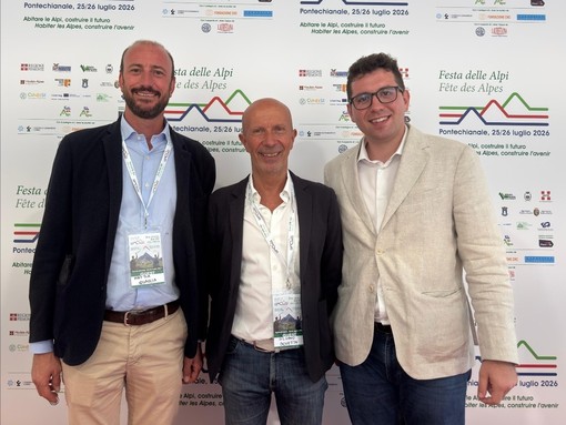 Il presidente Dovetta, al centro, coi due nuovi nominati Il presidente Dovetta, al centro, coi due nuovi nominati