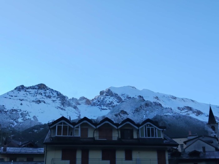 La neve caduta sulle montagne di Limone Piemonte