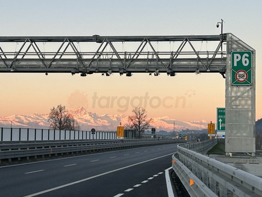 "Bene che Cherasco rinunci al terzo casello sull’At-Cn, ma non per finanziare un sovrappasso con ascensori a Roreto"