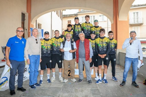 CICLISMO / Giacomo Dalla Pria domina il 67° GP UCAT: spettacolo juniores ai piedi del Monviso
