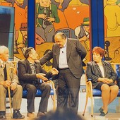 La delegazioni di Bagnasco ospite al Maurizio Costanzo Show nel 1994 - Foto di Beppe Carazzone