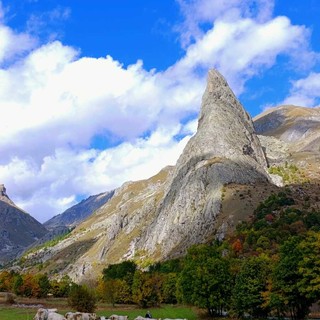 Con la miglior ambientazione, la fotografia “Meeting alla Rocca Provenzale&quot; è la vincitrice assoluta del 24° Concorso Fotografico “La mia Piemontese”