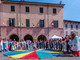 I Clown dell'Arcobaleno VIP Alba Bra hanno colorato piazza Duomo per la Giornata del Naso Rosso [FOTO]