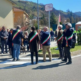 Diano d’Alba intitola la piazza dello Sferisterio al medico Furio Fantini
