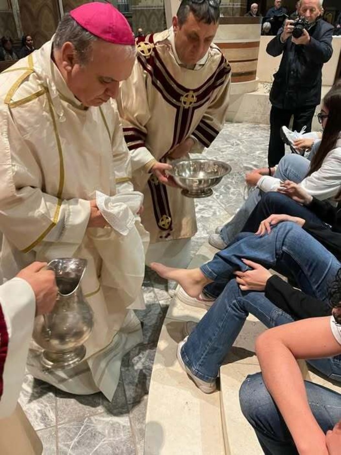 Alba, il vescovo Brunetti nominato delegato regionale Caritas e salute