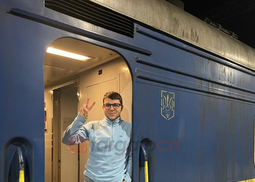 Nove giorni a Kyiv, il drammatico diario di viaggio di Edoardo Bosio dall'Ucraina