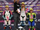 Arianna Barale sul podio con un rappresentante del Team MotorMI