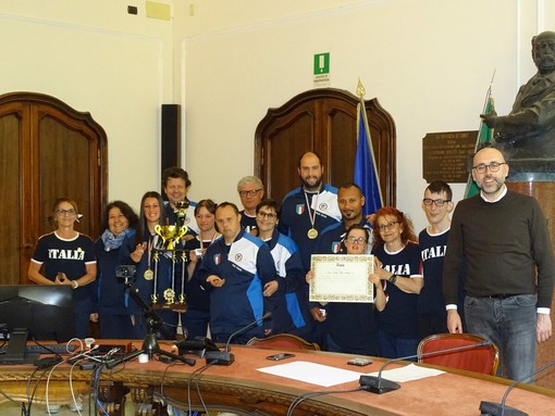 Gli atleti dell’ASD Le Nuvole, campioni del mondo di cheerleading, ricevuti in Provincia