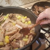 Agnello con patate Agnello con patate