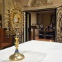 Adorazione eucaristica nella chiesa delle Clarisse, a Bra