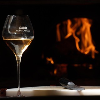 L'Alta Langa debutta a New York: il Consorzio porta le "alte bollicine" piemontesi negli Stati Uniti L'Alta Langa debutta a New York: il Consorzio porta le "alte bollicine" piemontesi negli Stati Uniti