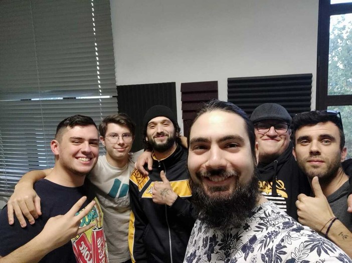 L'associazione Yepp Langhe ha dato vita al progetto della web Radio On The Roof: cerca una nuova sede L'associazione Yepp Langhe ha dato vita al progetto della web Radio On The Roof: cerca una nuova sede