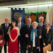 Alessandra Moretti, Remo Gattiglia, Lucia Ernè, Luigi Minasso, Giuseppe Artuffo, Piera Arata (presidente Rotary Alba), Natale Spineto, Manuela Busso e Lorenzo Gallo