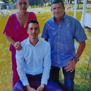 Giancarlo Amprimo con la moglie Fioralba ed il figlio Gianluca.