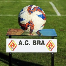 Lutto nel mondo del calcio, è morto Franco Rovella, addio all'ex presidente dell'A.C. Bra Lutto nel mondo del calcio, è morto Franco Rovella, addio all'ex presidente dell'A.C. Bra