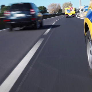 Scontro tra un'auto e una moto a Chiusanico, chiusa temporaneamente la statale 28 del Colle di Nava