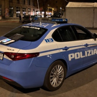 Arrestato dalla Polizia nei pressi della stazione di Savigliano: aveva con sé droga e contanti, contestato anche il reato di evasione Arrestato dalla Polizia nei pressi della stazione di Savigliano: aveva con sé droga e contanti, contestato anche il reato di evasione