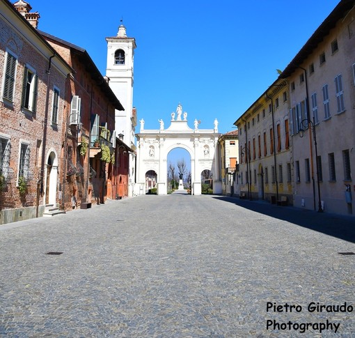Cherasco torna a caccia dei tesori arancioni Cherasco torna a caccia dei tesori arancioni
