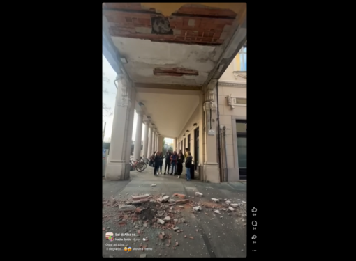 Un frame del video pubblicato da Nadia Boido sul gruppo Facebook "Sei di Alba se…" Un frame del video pubblicato da Nadia Boido sul gruppo Facebook "Sei di Alba se…"