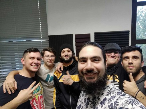 L'associazione Yepp Langhe ha dato vita al progetto della web Radio On The Roof:  cerca una nuova sede