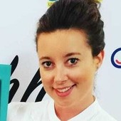 Bloccata in Arabia Saudita con la figlia: "Angela Rovera non deve essere lasciata sola" Bloccata in Arabia Saudita con la figlia: "Angela Rovera non deve essere lasciata sola"
