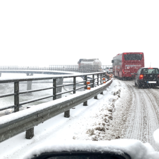 La nevicata del 15 dicembre 2022 sulle strade di Alba