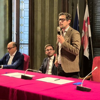 Da sinistra: Luca Sensibile, presidente della Giostra delle Cento Torri, il Sindaco di Alba Alberto Gatto e Axel Iberti, presidente dell'Ente Fiera. Da sinistra: Luca Sensibile, presidente della Giostra delle Cento Torri, il Sindaco di Alba Alberto Gatto e Axel Iberti, presidente dell'Ente Fiera.