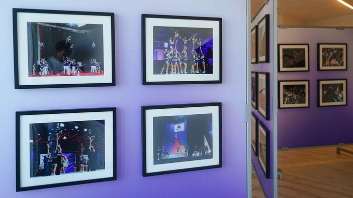 Alba Cheer: ultimo giorno per l'asta delle foto di Emanuele Baracco Alba Cheer: ultimo giorno per l'asta delle foto di Emanuele Baracco