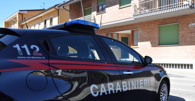 Furti ad Alba e Govone, due persone denunciate dai Carabinieri