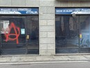 Alba, nella notte vandalizzata la sede di Fratelli d’Italia