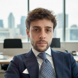 Andrea Aimone nel suo ufficio di Dubai