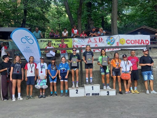 Ambra Balbis sul gradino più alto del podio