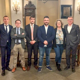 Il gruppo consiliare centro-destra al Consiglio comunale di Bra Il gruppo consiliare centro-destra al Consiglio comunale di Bra