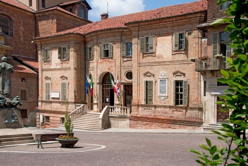 Il municipio di Bra Il municipio di Bra