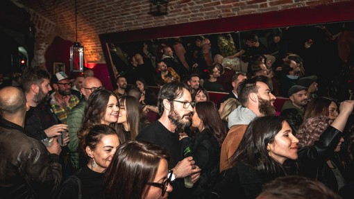 Pubblico all'Arena del Caffè Boglione (Facebook)