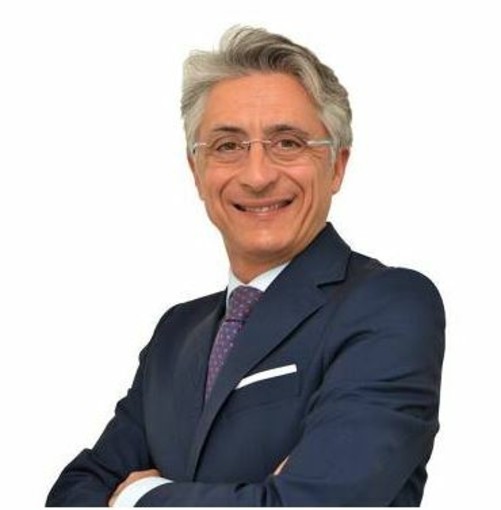 L’ex sindaco di Alba Carlo Bo esprime ferma condanna per gli striscioni affissi da Azione Studentesca