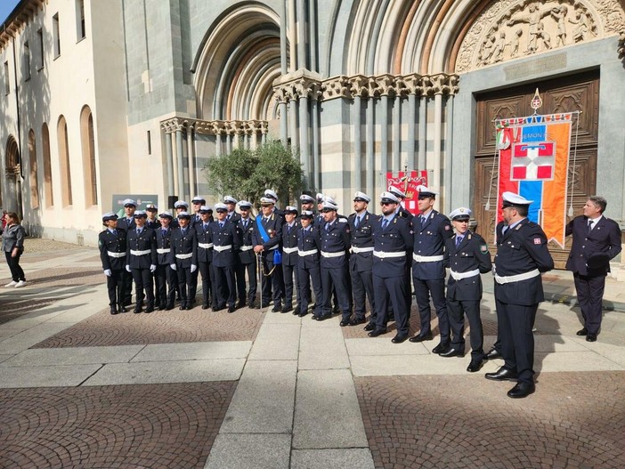 Per Alba un nuovo agente di Polizia locale: ieri la cerimonia per la fine del corso di formazione