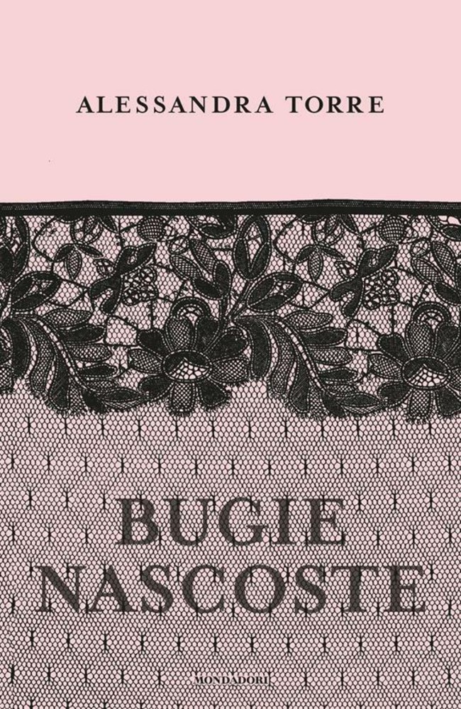 Al Caffè letterario di Bra si legge Bugie nascoste, amore tra passione e desiderio Al Caffè letterario di Bra si legge Bugie nascoste, amore tra passione e desiderio