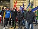 Il senatore Giorgio Maria Bergesio alla manifestazione dei lavoratori Diageo