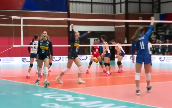 Borello festeggia per la conquista dell'ultimo punto del match contro la Cina Taipei